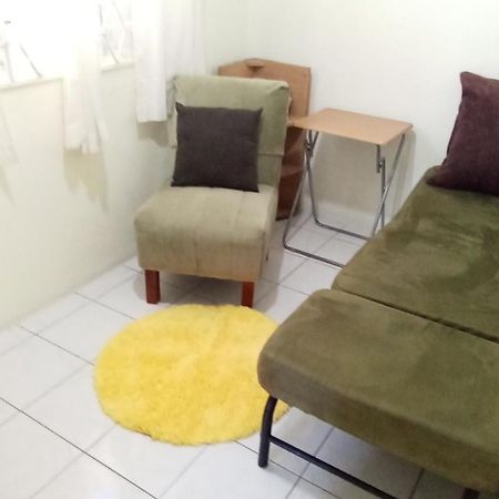 Cozy & Comfy Apartment Portmore Exterior photo